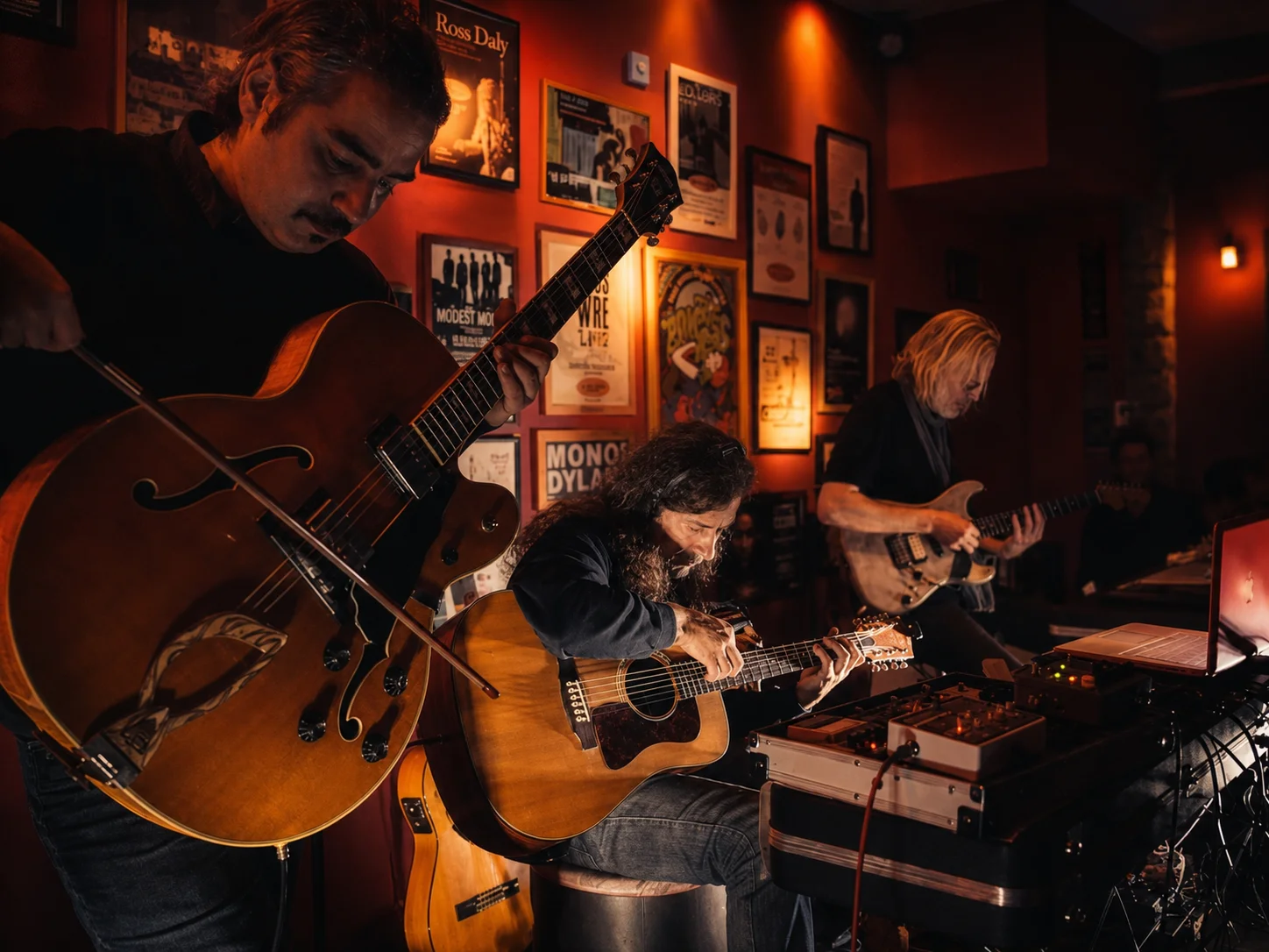 Dionisis Kanakis live performance - Rock & Blues guitar